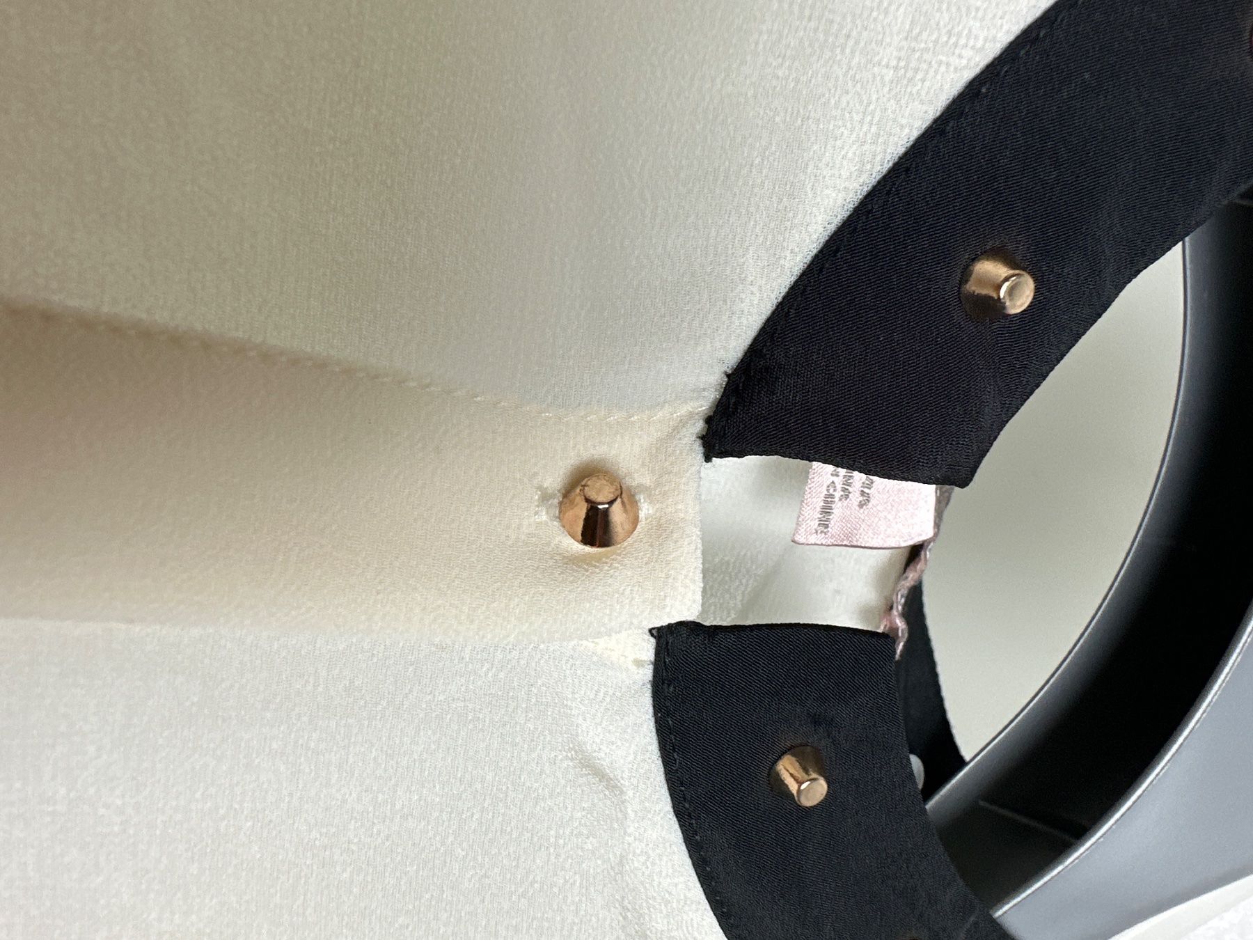 Blusen: Bluse Creme von Forerver21 Grösse M – Gebraucht aus Aarburg von Tonija 3
