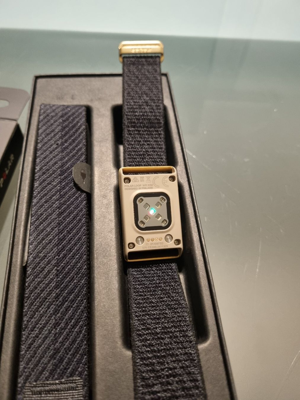 Polar Smartwatch: Polar Loop M-L Fitness Tracker – Nuovo (secondo la descrizione) da Bassersdorf venduto da CurlyBlack 3