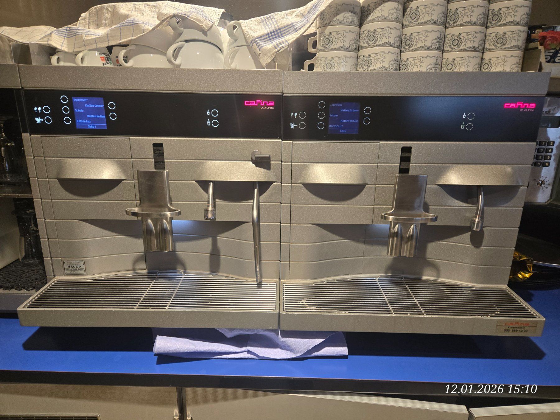 Macchine per caffè & Macchine per espresso: Gastro 2 Kaffemaschienen Cafina Alpha – Usato da Erstfeld venduto da Gina033