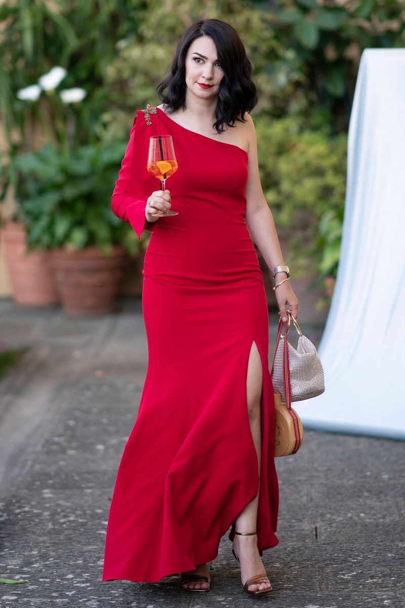 Vestiti: Marchesa Notte Red One-Shoulder Gown Size 4 – Usato da Zufikon venduto da mih_7rrx 5