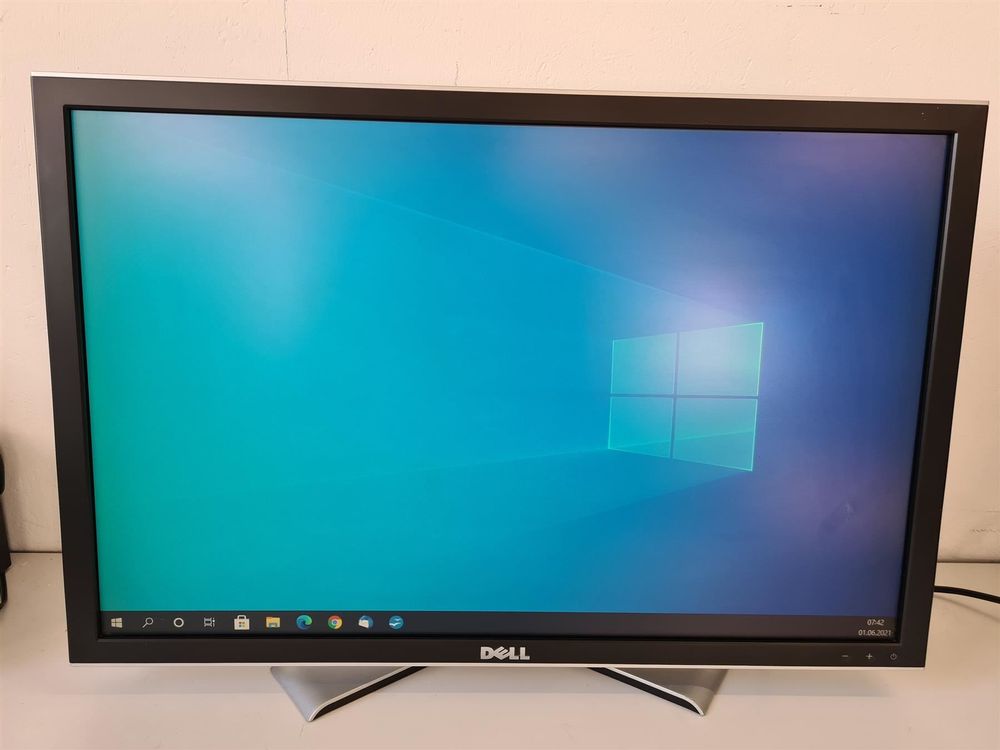 Dell 30“ Monitor 3007WFP Kaufen auf Ricardo
