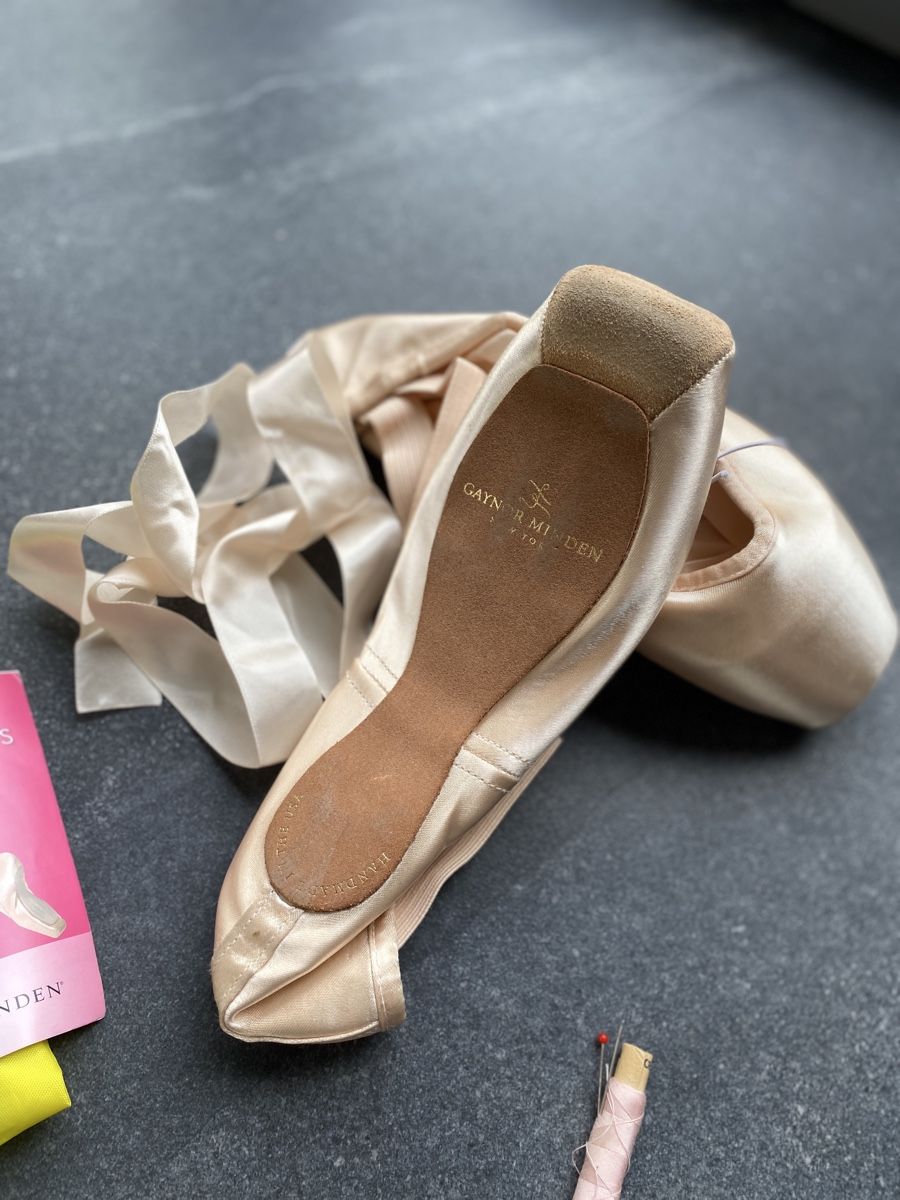 Scarpe da donna: Spitzenschuhe 8.5 M extra-flex Gaynor Minden – Usato da Schwanden GL venduto da zof_bq5y 3