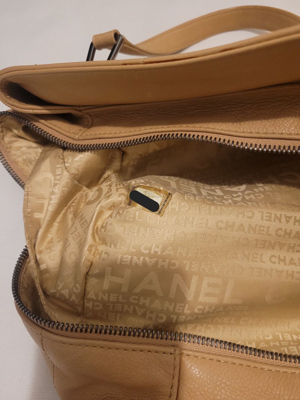 Chanel Borse da donna: Chanel sac à main chocobar en cuir – Usato da St-Sulpice VD venduto da Piggy03 3