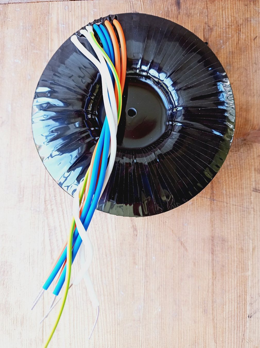 Componenti elettronici: Ringkerntransformator 600VA 230VAC/2x45VAC geräuscharm – Nuovo e nell'imballaggio originale da Burgdorf venduto da morgentb 1