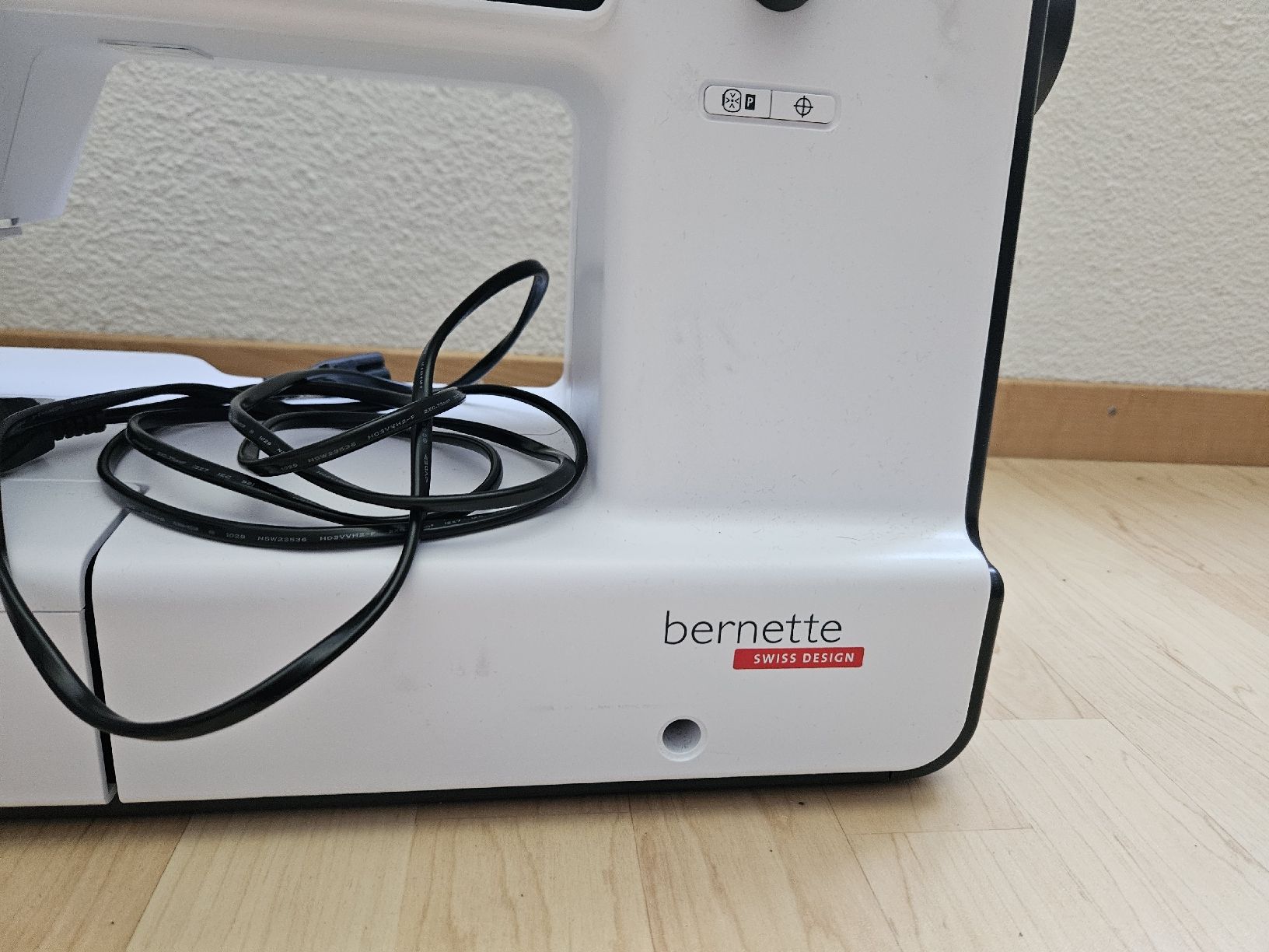 Bernina Machines à coudre: bernette b70 DECO Stickmaschine – Neuf (Voir description) à Seewen SZ par Ingenbohl 2