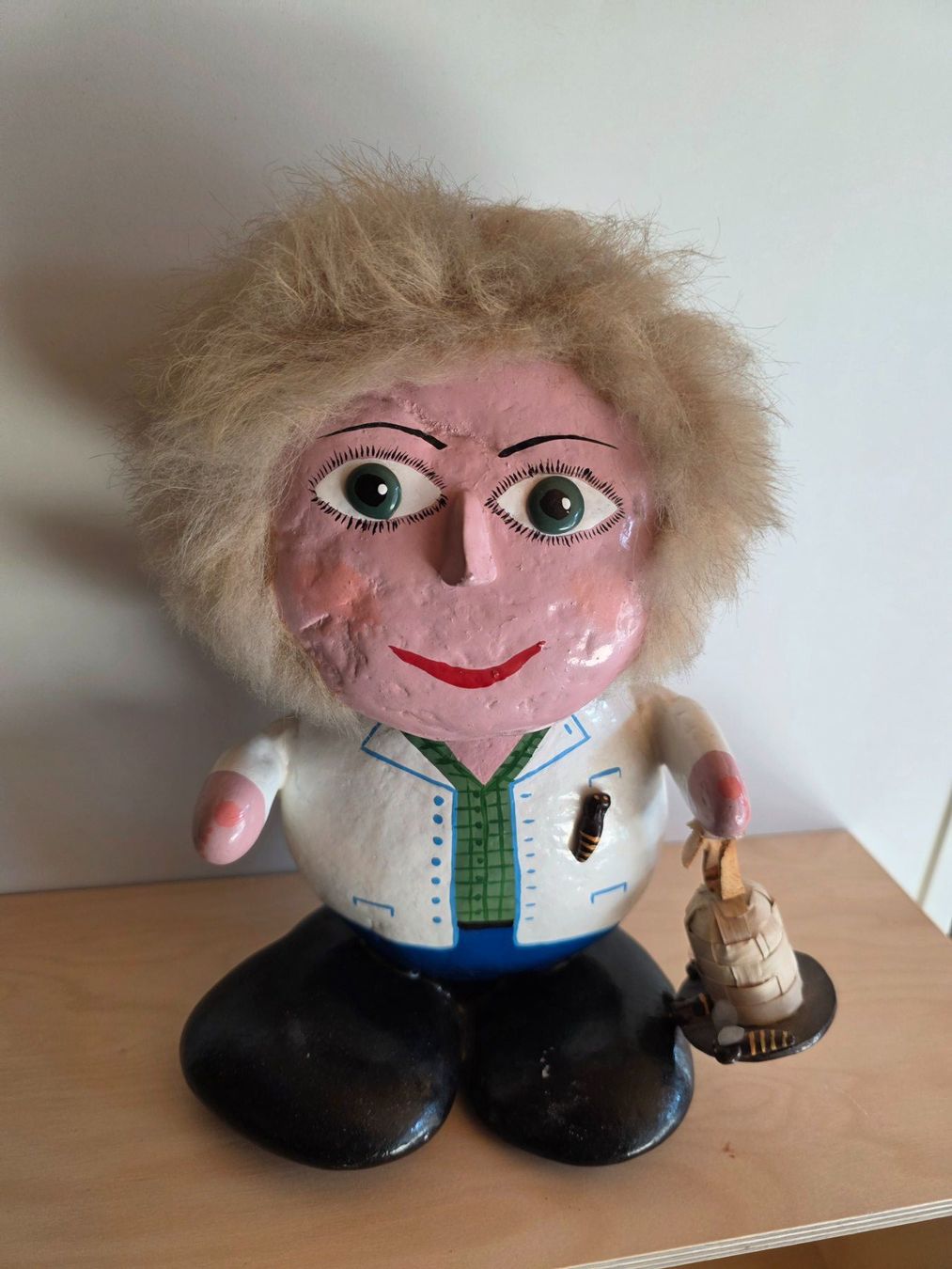 Statuette: Stein Mandli Imker Skulptur Figur – Usato da Walterswil BE venduto da Lonitti