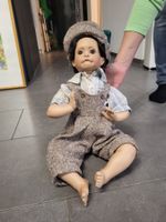 Künstlerpuppe Joey Junge karierte Hose Mütze guter Zustand