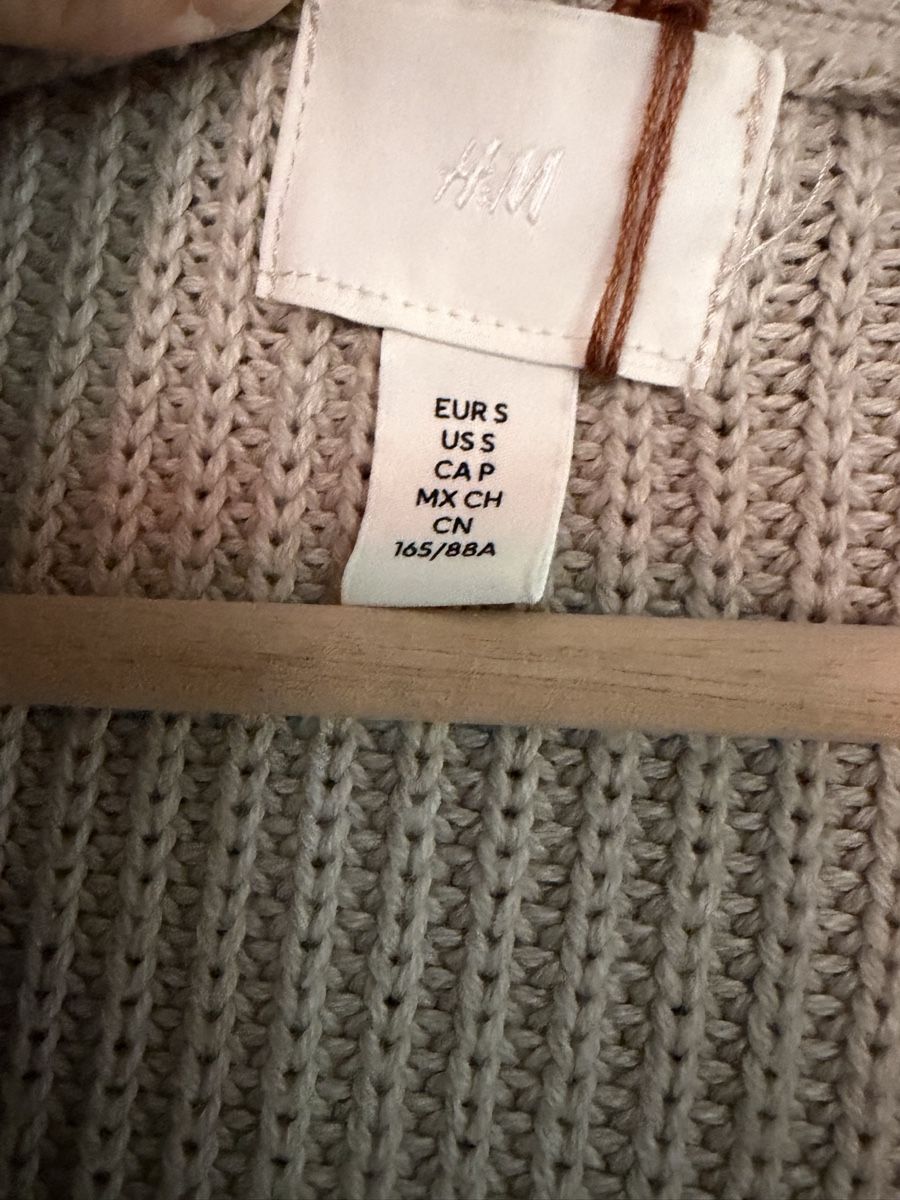 H&M Maglioni & Felpe: H&M Knit Cardigan, Size Small, beige – Usato da Genève venduto da jud_xrl8 3