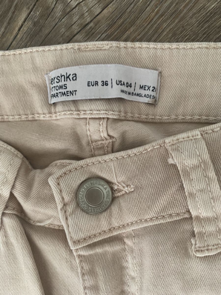 Bershka Jeans: Bershka Hose – Nuovo (secondo la descrizione) da Emmen venduto da Bgucci_girl 2
