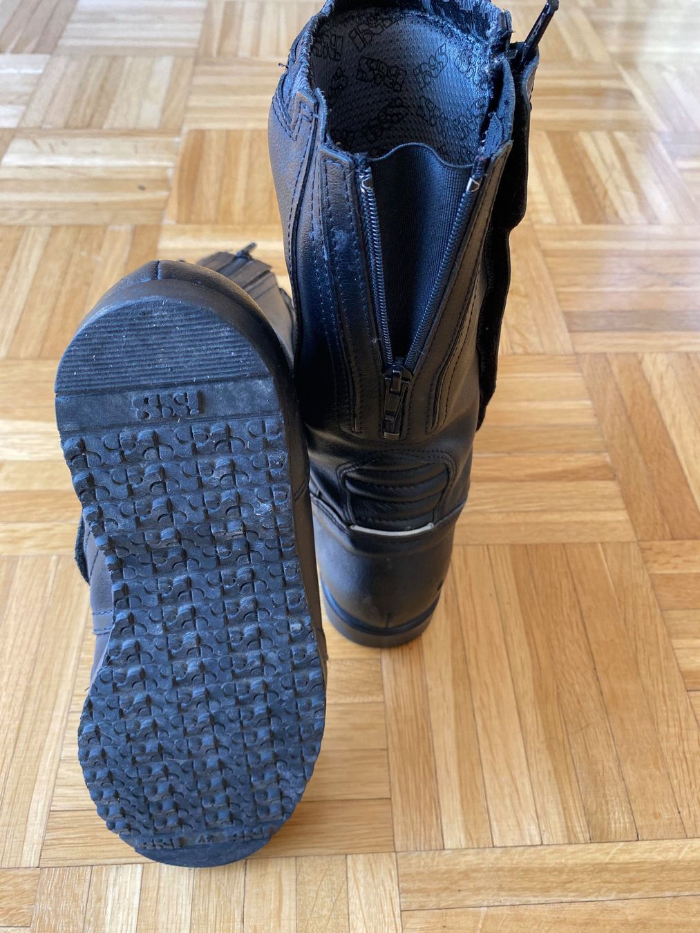IXS Scarpe da donna: Motorradstiefel Marke IXS; Gr. 37 – Usato da Weinfelden venduto da Cheyenne21 1