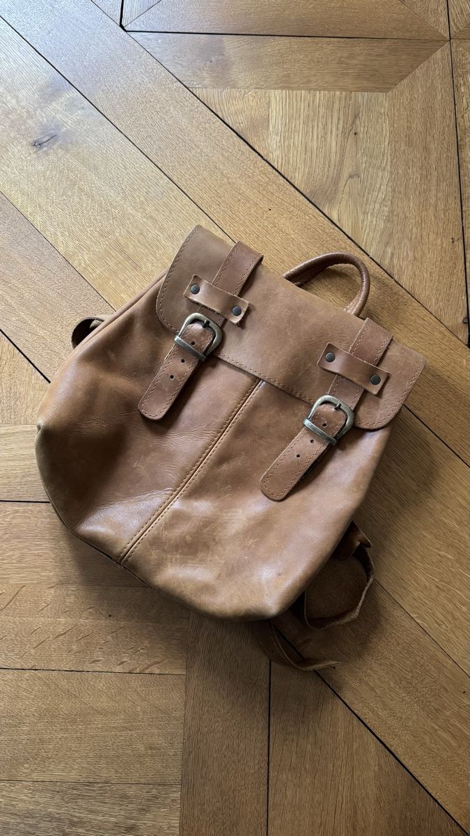 Rucksäcke: Hübscher Voll-Lederrucksack – Gebraucht aus Basel von reuse_