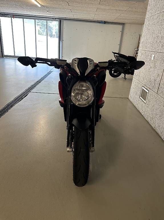 MV Agusta Strada: MV Agusta Dragster 800 – Usato da Bellinzona venduto da api_7qml 4