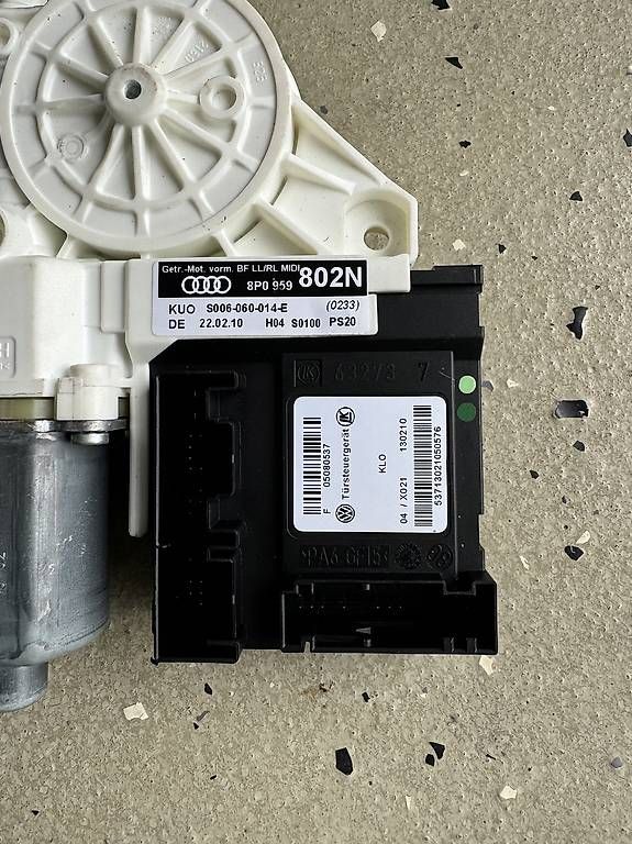 Tutti pezzi di ricambio auto: Audi A3 Fensterhebern Motor – Usato da widnau venduto da Girlen7 4