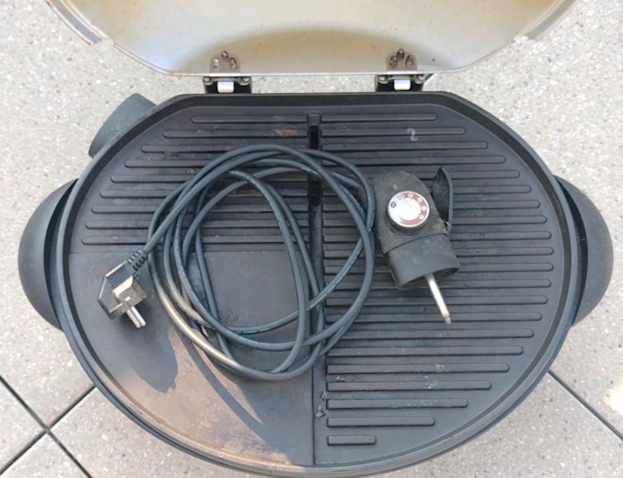 Grills: Tischgrill / Elektrogrill / Kugelgrill – Gebraucht aus Muri AG von iguana-30 2