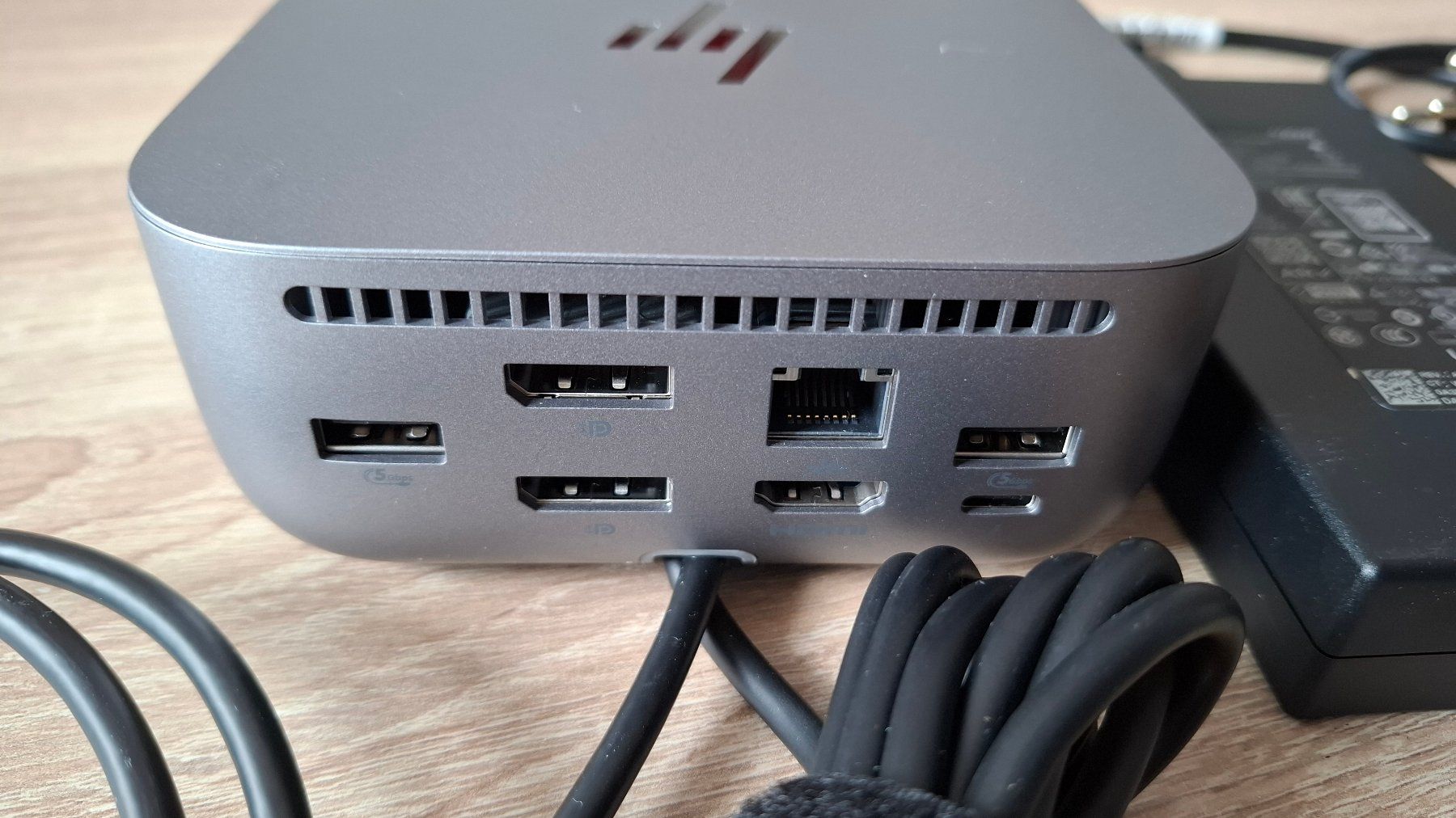 Hewlett Packard Docking station: HP Thunderbolt 4 100W G6 Dock – Usato da Lützelflüh-Goldb venduto da Noir7.pk 4
