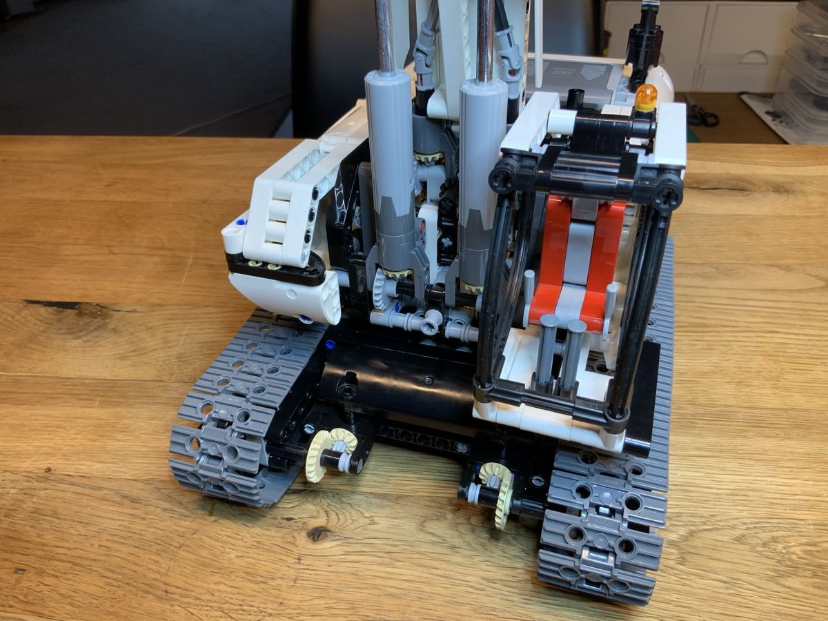 Lego Jeux de construction: LEGO Technic 8043 White Edition RC Motorized Excavator – Neuf (Voir description) à Tagelswangen par rotsi 4