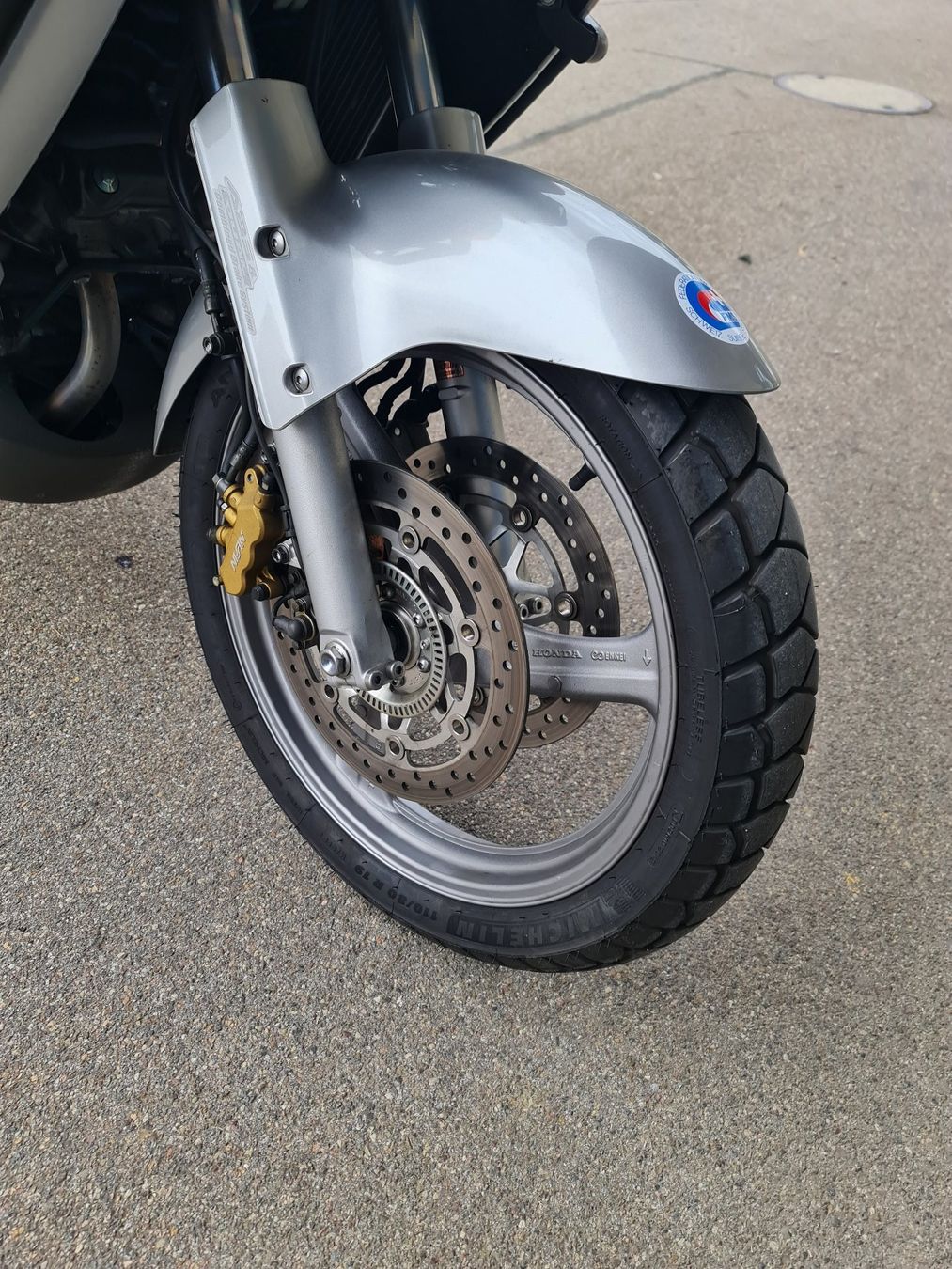 Honda Enduro: Honda Varadero XL1000 ABS SD02 – Usato da Embrach venduto da Ta89 6