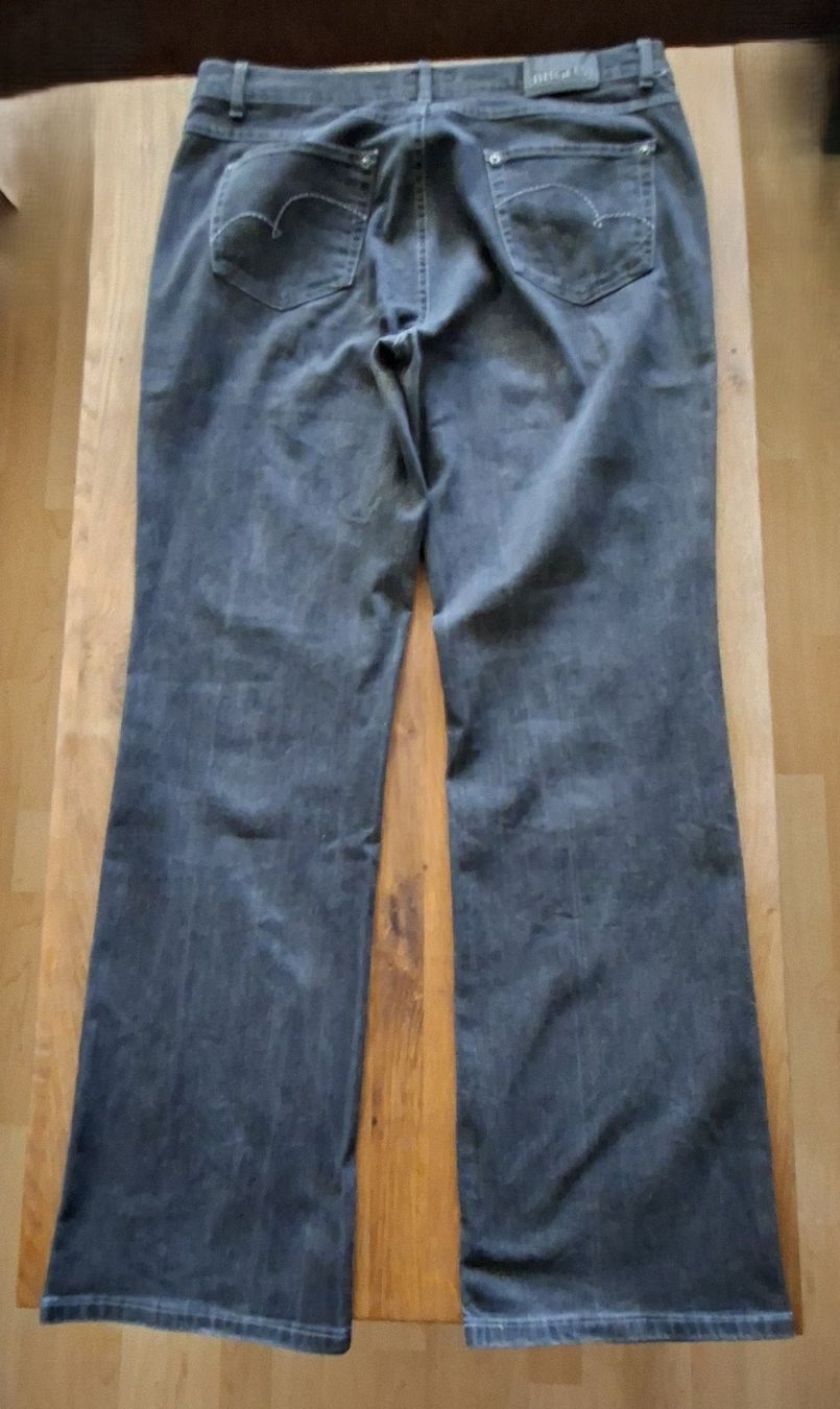 C&A Jeans: Jeans Damen – Gebraucht aus Uetendorf von Loso8 1