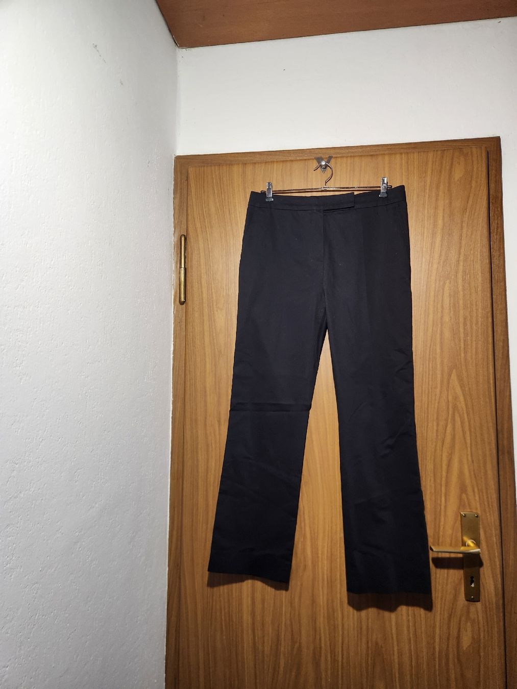 Max Mara Hosen: Pantalon Max Mara noir taille 42  – Gebraucht aus Niedergösgen von Eva2410