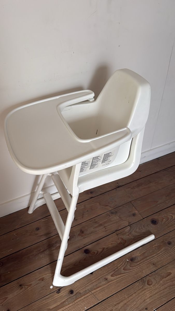 Ikea Seggioloni: Ikea Kinderhochstuhl mit Sitzkissen – Usato da Bern venduto da doc_868t