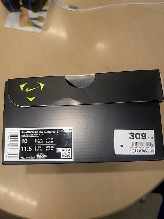Scarpe da uomo: Nike Phantom 6 low Élite 44 – Usato da Blonay venduto da ism_s8qg 1