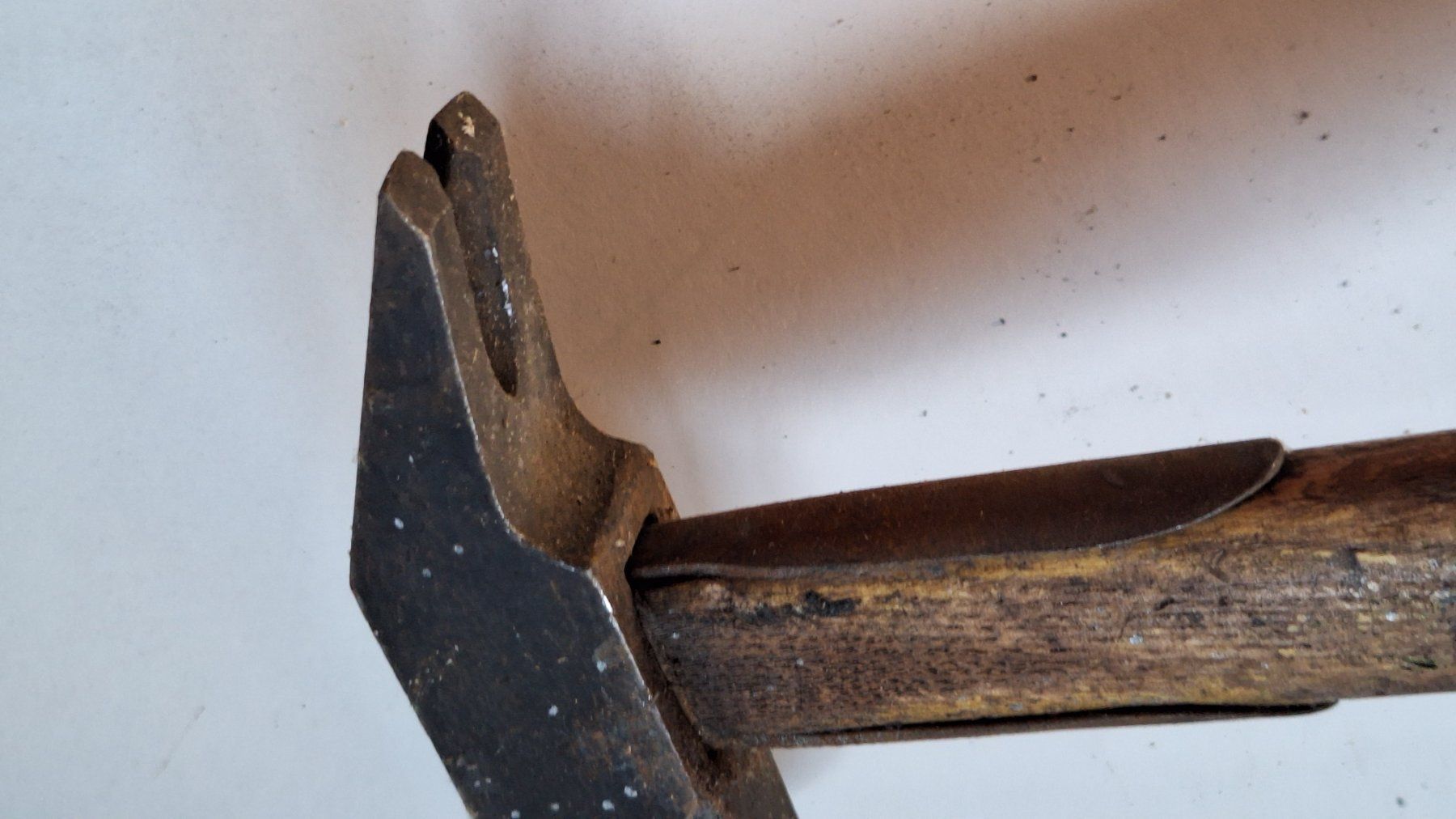 Tutti gli attrezzi: antiker Hammer  "mit Krone"Stempel – Usato da Kaiseraugst venduto da InkBoy 7