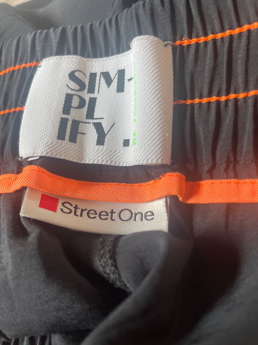 Pantalons: Stoffhose Street One – D'occasion à Schüpfheim par Nussbaum_4 2