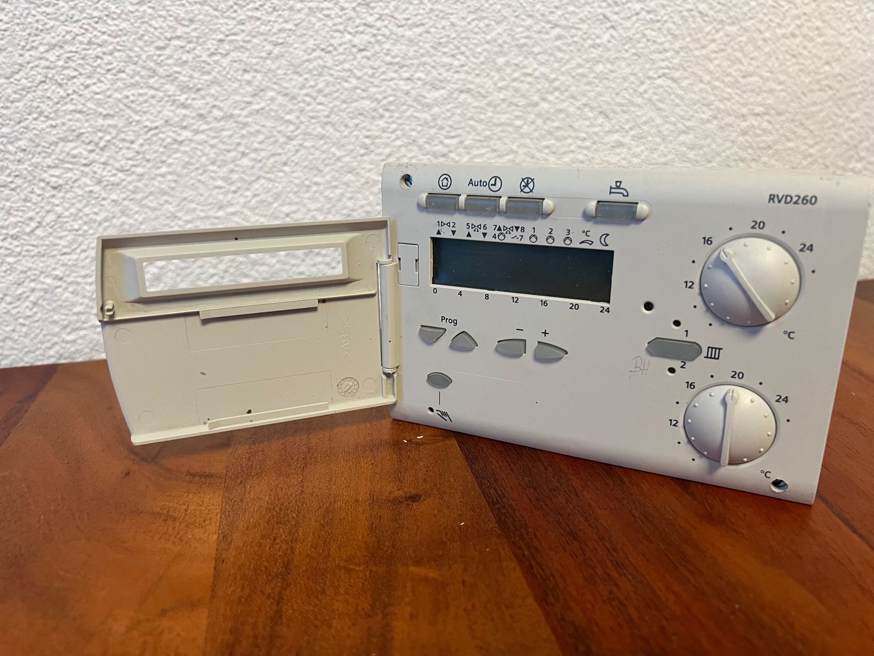 Siemens Heizgeräte: Heizungsregler Siemens RVD260-A – Gebraucht aus Romanshorn von DonRicardoo