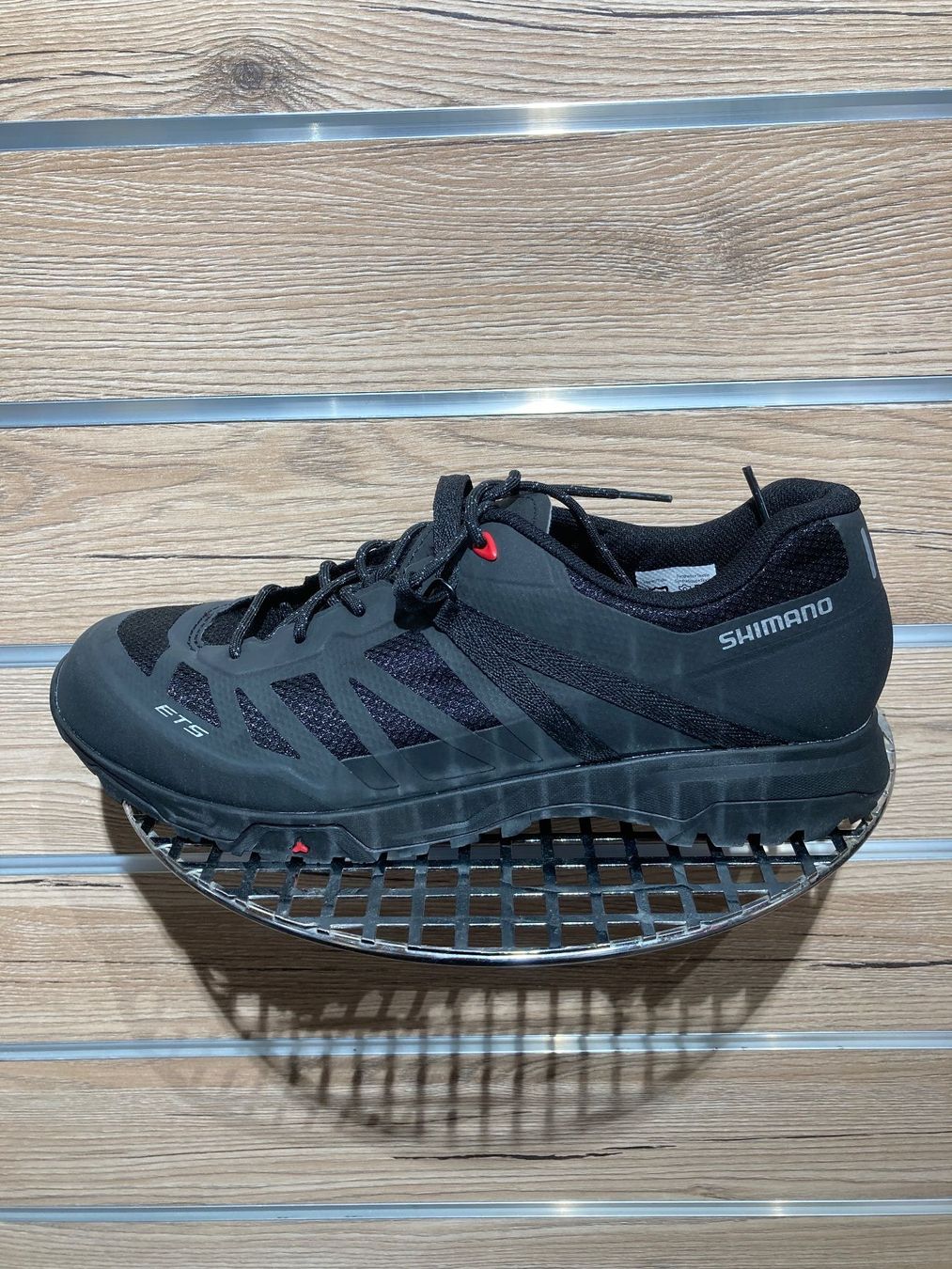 Shimano Herrenschuhe: Shimano  ET5 SH-ET5L Black Gr.44 – Neu (gemäss Beschreibung) aus Lauterbrunnen von Imboden-Bike