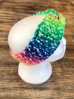 handgestricktes Stirnband mit Twist in regenbogenfarbe/LGBTQ