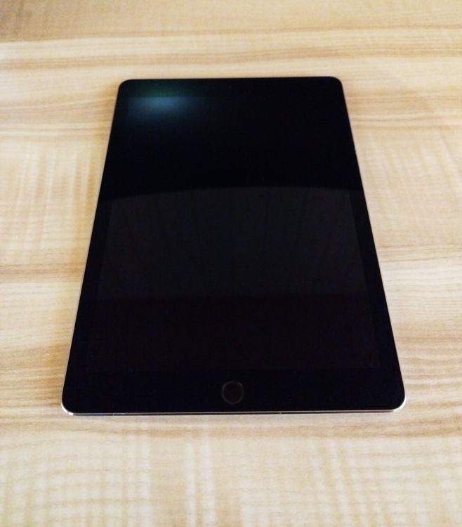 iPad Air 64 GB Space Grey | Kaufen auf Ricardo