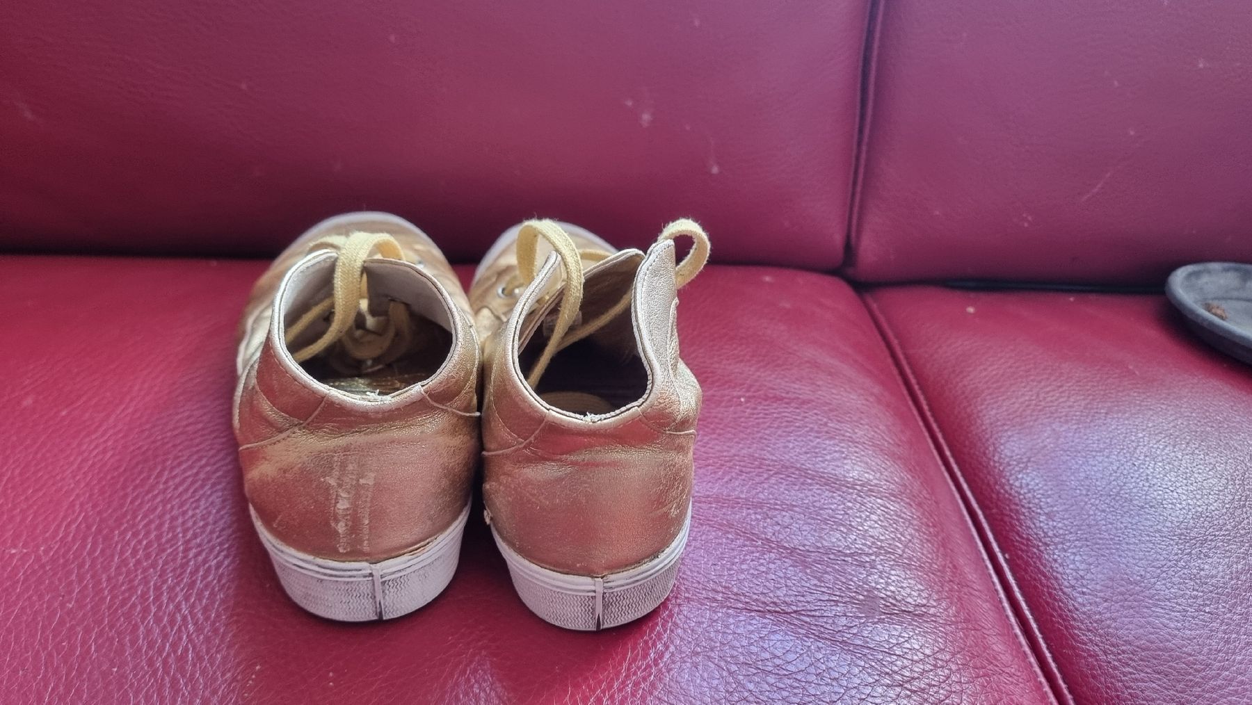 Scarpe da donna: basket dorées – Usato da Carouge GE venduto da mon_x9y7 2