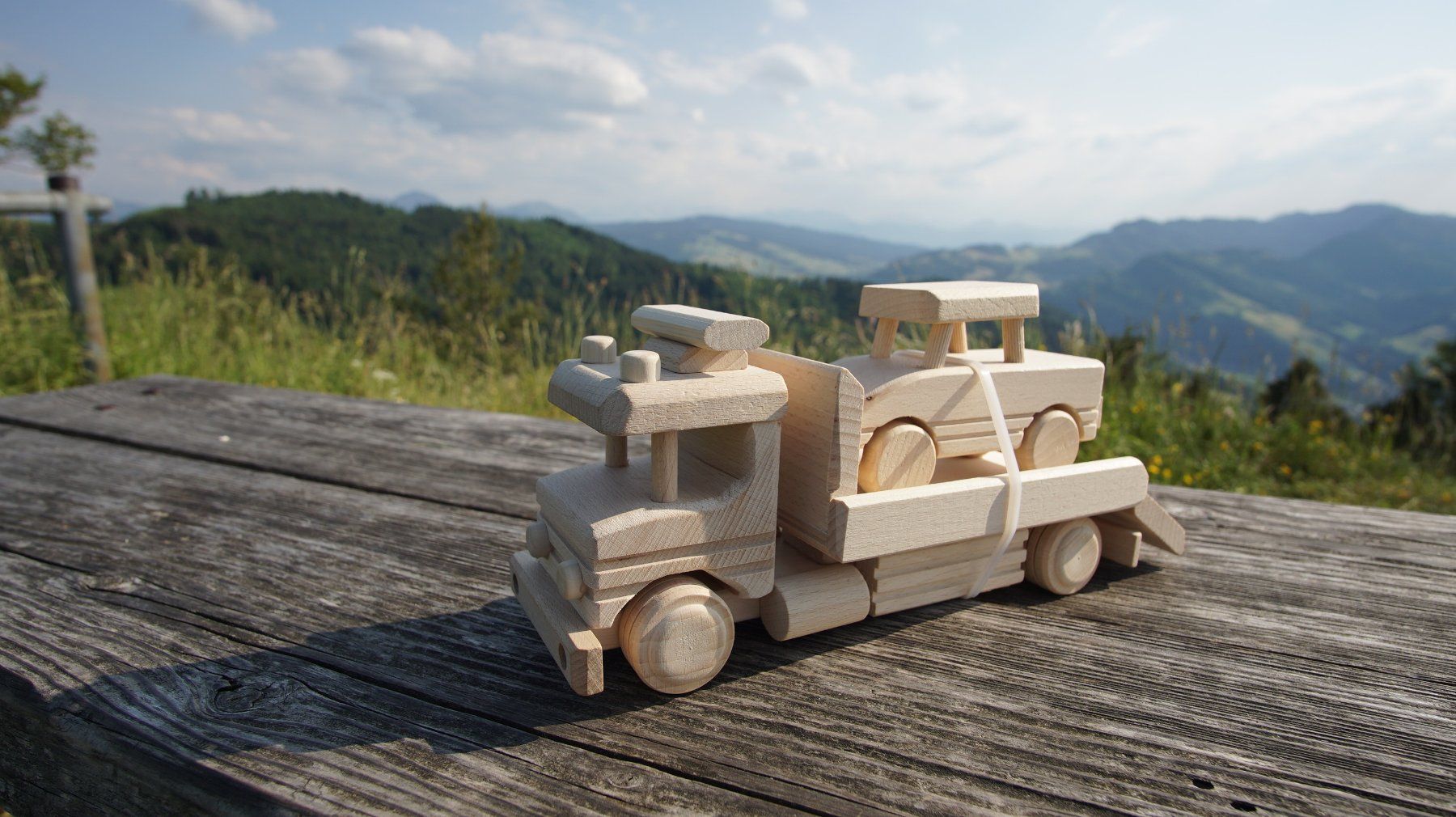 Giocattoli: Holz-Abschleppwagen – Nuovo (secondo la descrizione) da Abtwil SG venduto da k0n_xp9v