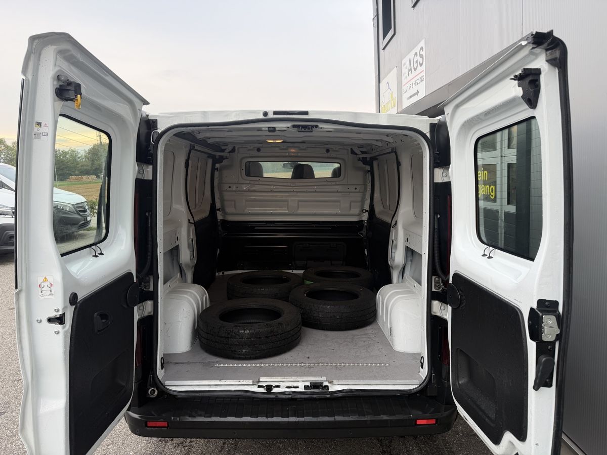 Renault Véhicules utilitaires: Renault Trafic 2.0 dCi  – D'occasion à Däniken SO par Geraluxcar 3