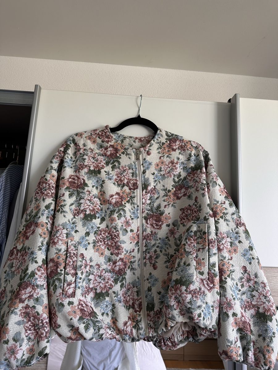 Giacche: Einzigartige Blumenjacke oversize – Nuovo (secondo la descrizione) da Zürich venduto da lu0_df5p