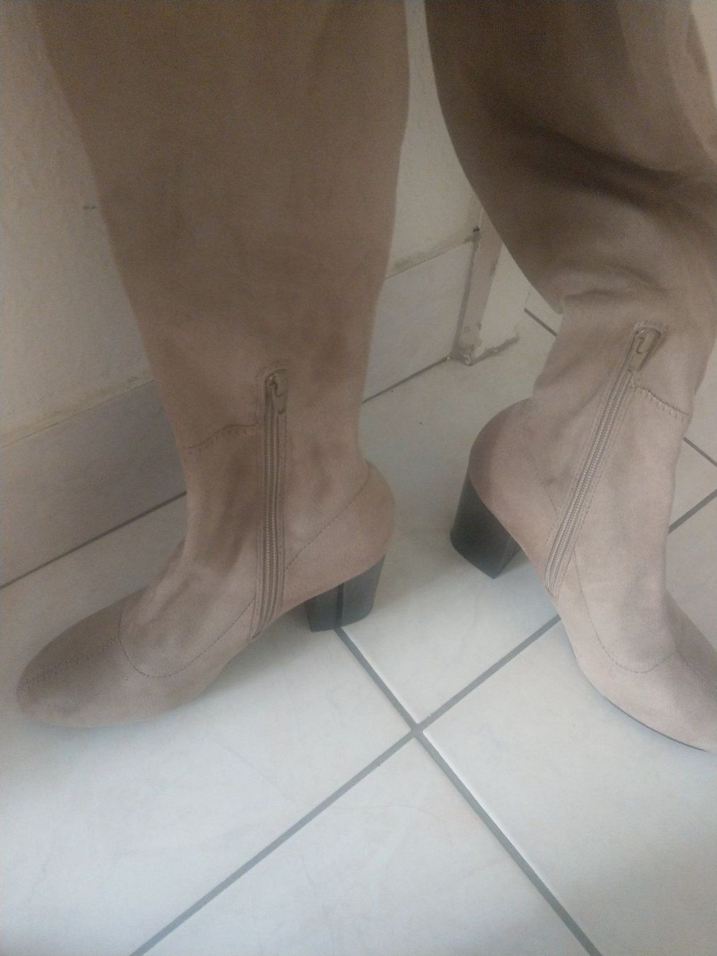 Scarpe da donna: Evend &Odd cuissard – Nuovo (secondo la descrizione) da Fribourg venduto da car_6vvs 1