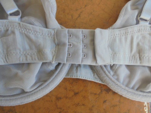 H&M Altra biancheria intima: BH Gr. 85C, H&M hellgrau, NEU – Nuovo (secondo la descrizione) da Hinwil venduto da Glasperlen 4