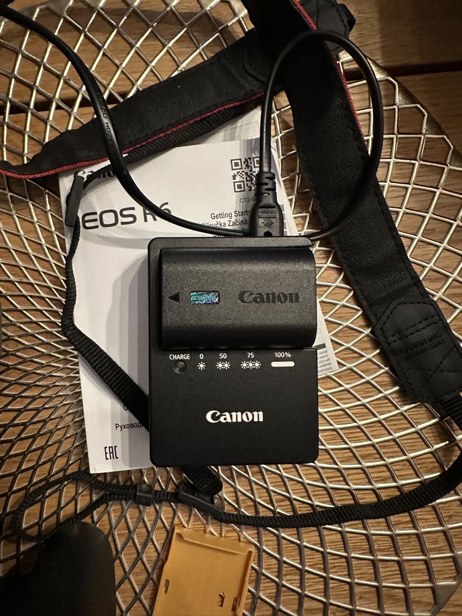 Canon Fotocamera: Canon EOS R6 Body – Usato da St. Gallen venduto da ire_6ktn 4