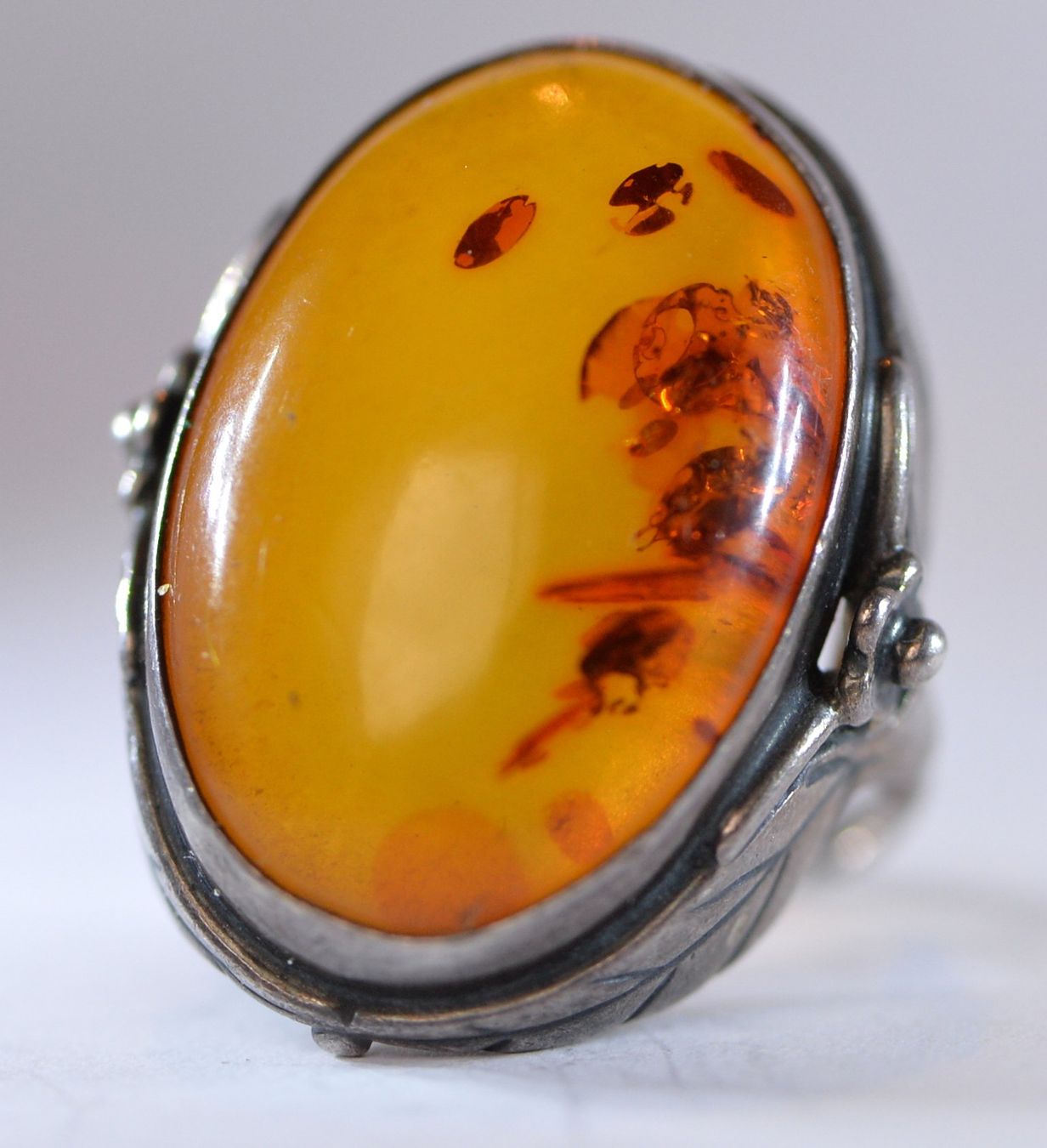 Anelli: Ancienne bague – Usato da Neuchâtel venduto da Neuchatel 1