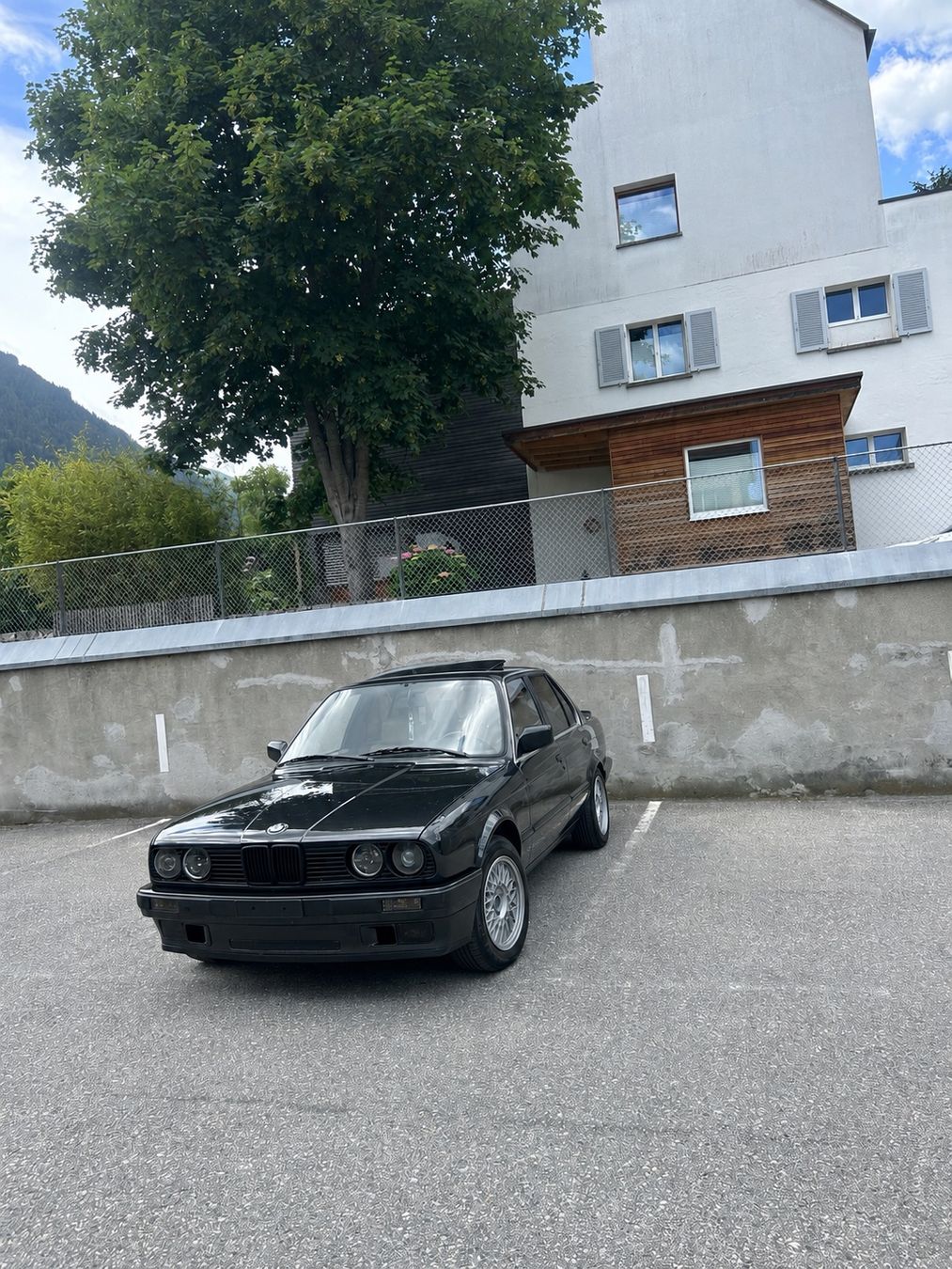 BMW Autos: BMW E30 318i – Gebraucht aus Domat/Ems von WatchmeSa 1