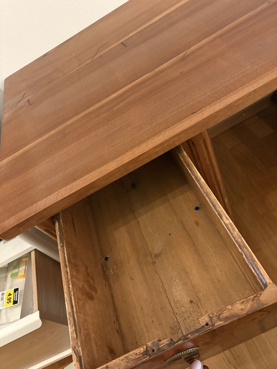 Scrivanie: Schreibtisch aus Holz – Usato da Sissach venduto da fur_s5ql 1