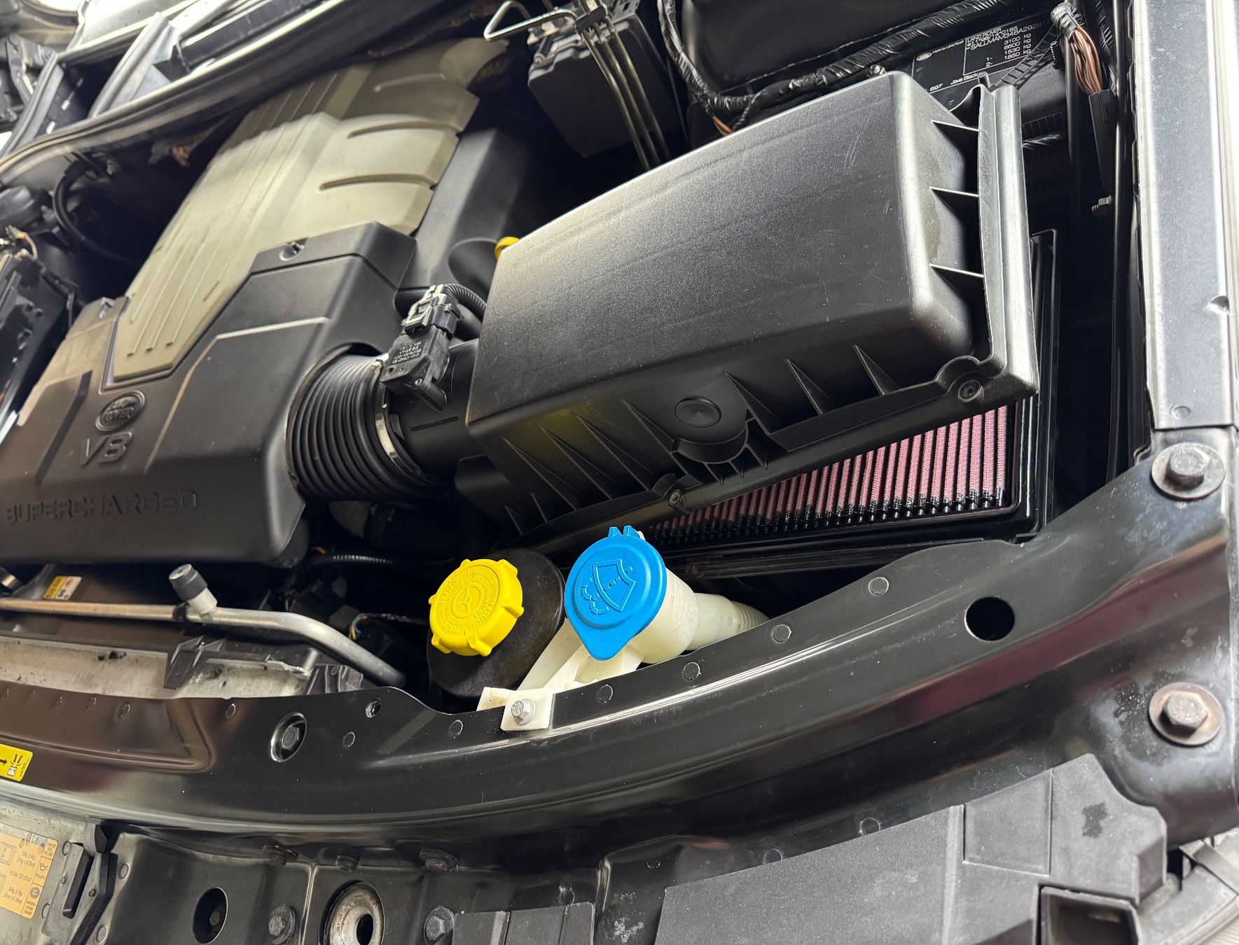 Land Rover Accessori per altri veicoli: RANGE ROVER 3 L322 4.2i / 4.4i K&N Performance Luftfilter – Nuovo (secondo la descrizione) da Kilchberg ZH venduto da IROC84 1