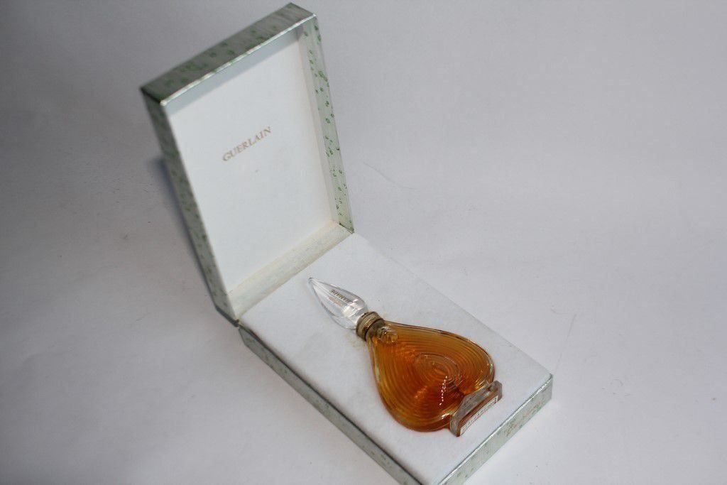 Flaconi: GUERLAIN Flacon parfum Chamade vintage – Usato da Vandoeuvres venduto da Dom-Tom 1