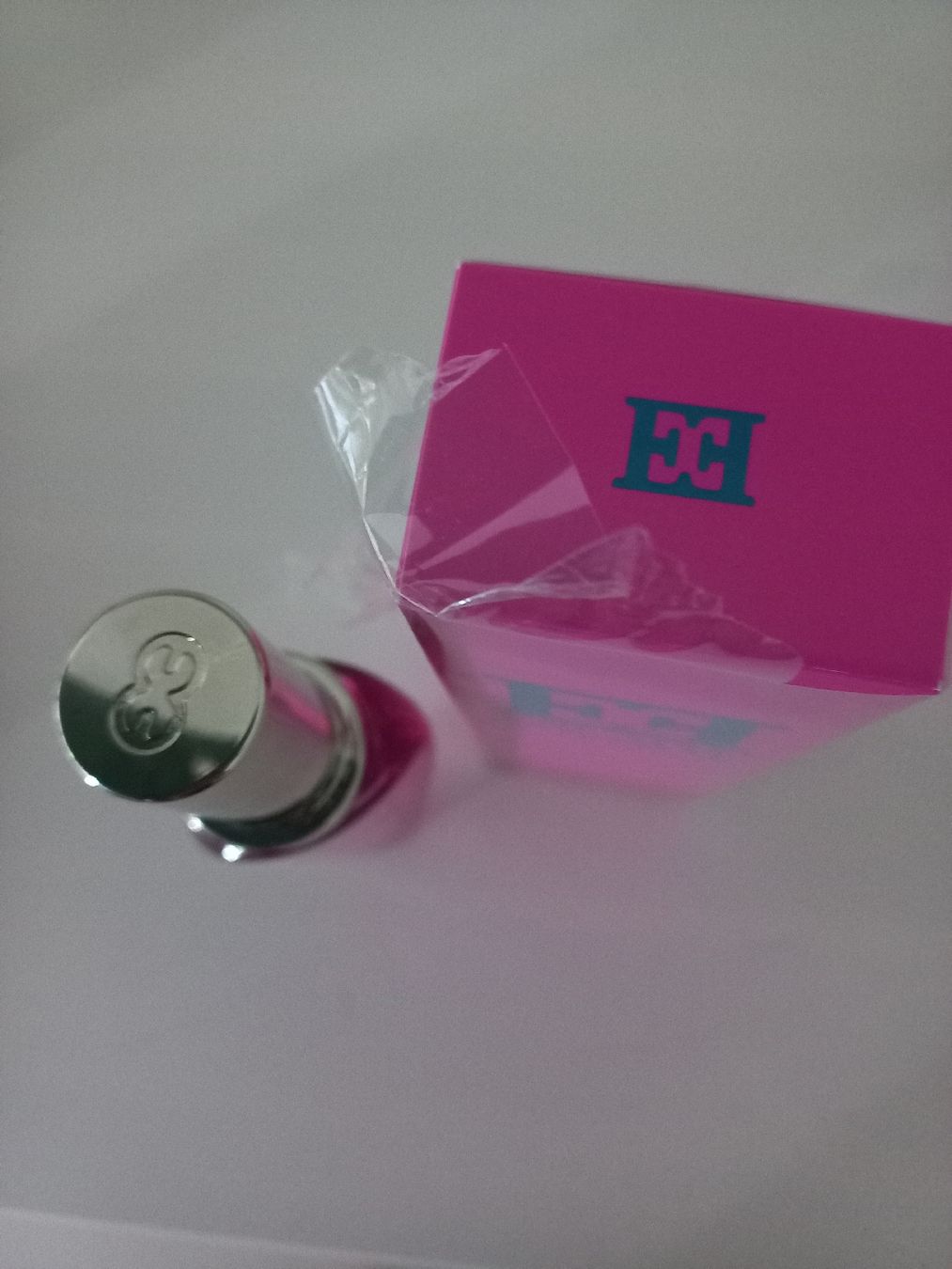 Escada Parfums & Eau de Toilette: Escada "Pacific paradise" 2026 30ml – Neuf (Voir description) à Le Landeron par Liline89 1