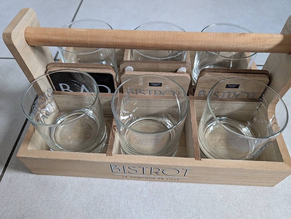 Verres: Vendo set bicchieri – D'occasion à Claro par eli_psx8