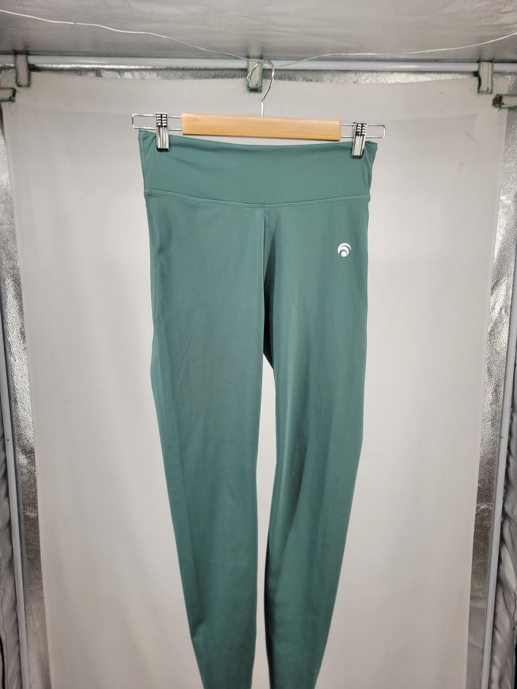 Oceansapart Leggings: OCEANS APART Leggings Taille M – Usato da Lausanne venduto da PlusValue_Lausanne