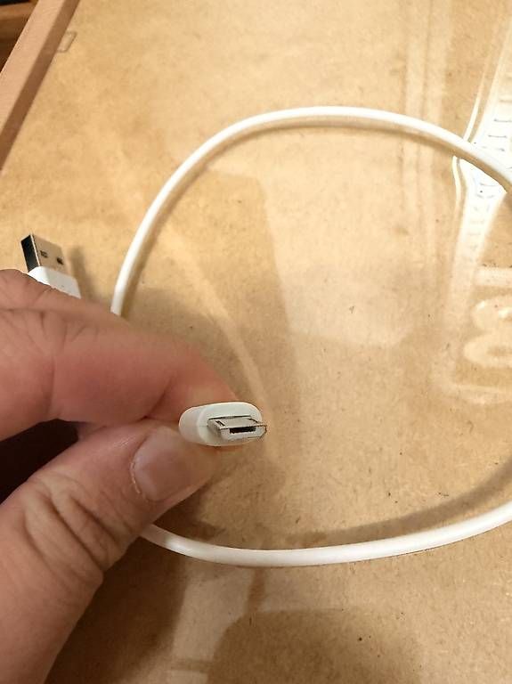 Kabel: USB-A auf Micro-USB – Gebraucht aus Hitzkirch von DM_7 1