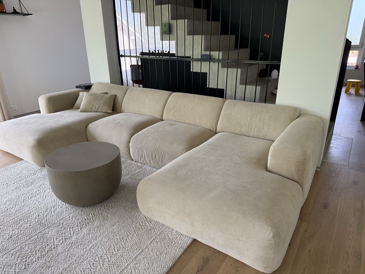 Divani: Grosse Wohnlandschaft – Usato da Untereggen venduto da kat_tr9d