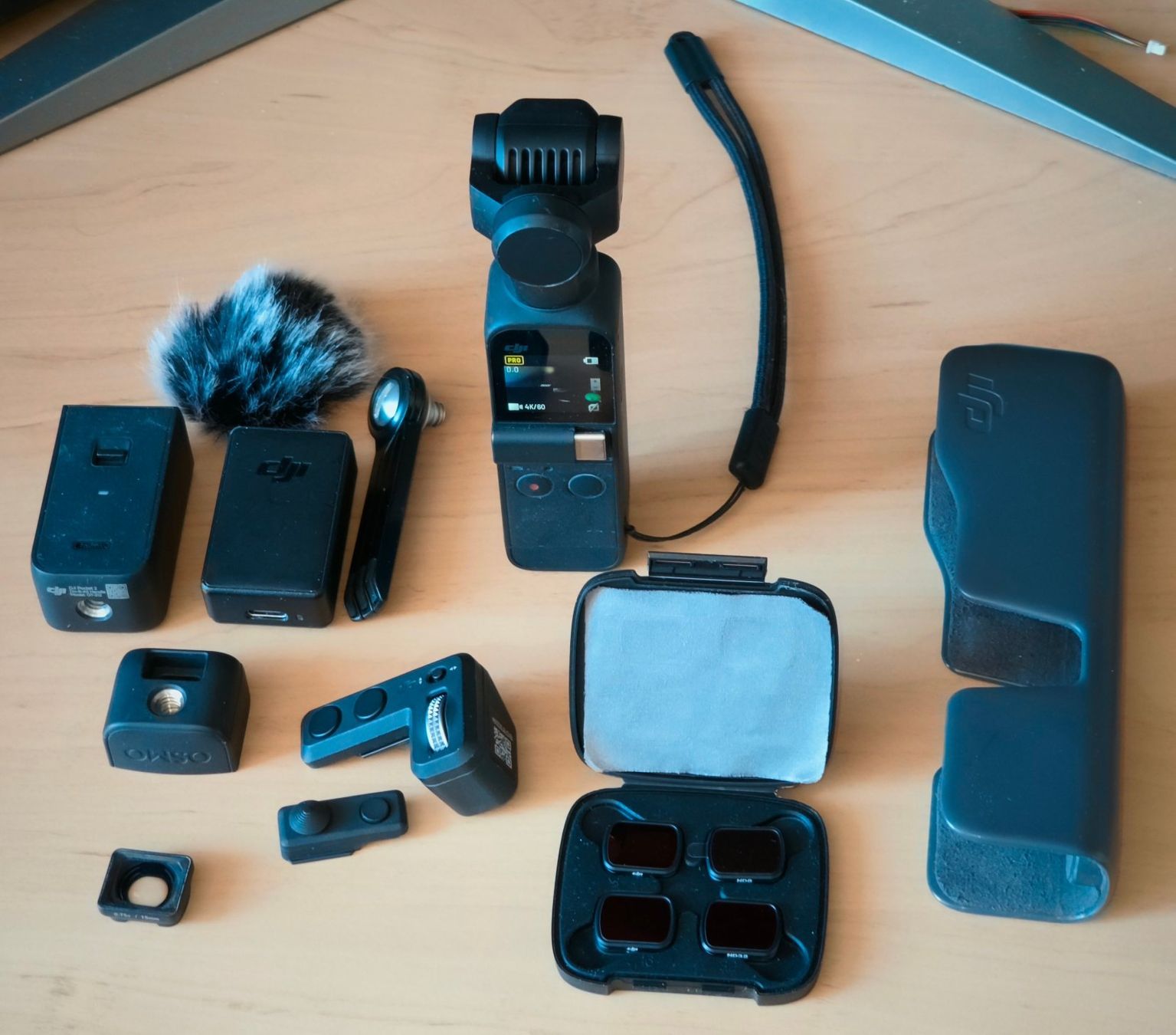 DJI Caméscopes: DJI Osmo Pocket 2 Creator Combo + Extras – D'occasion à Payerne par Kilrah 1