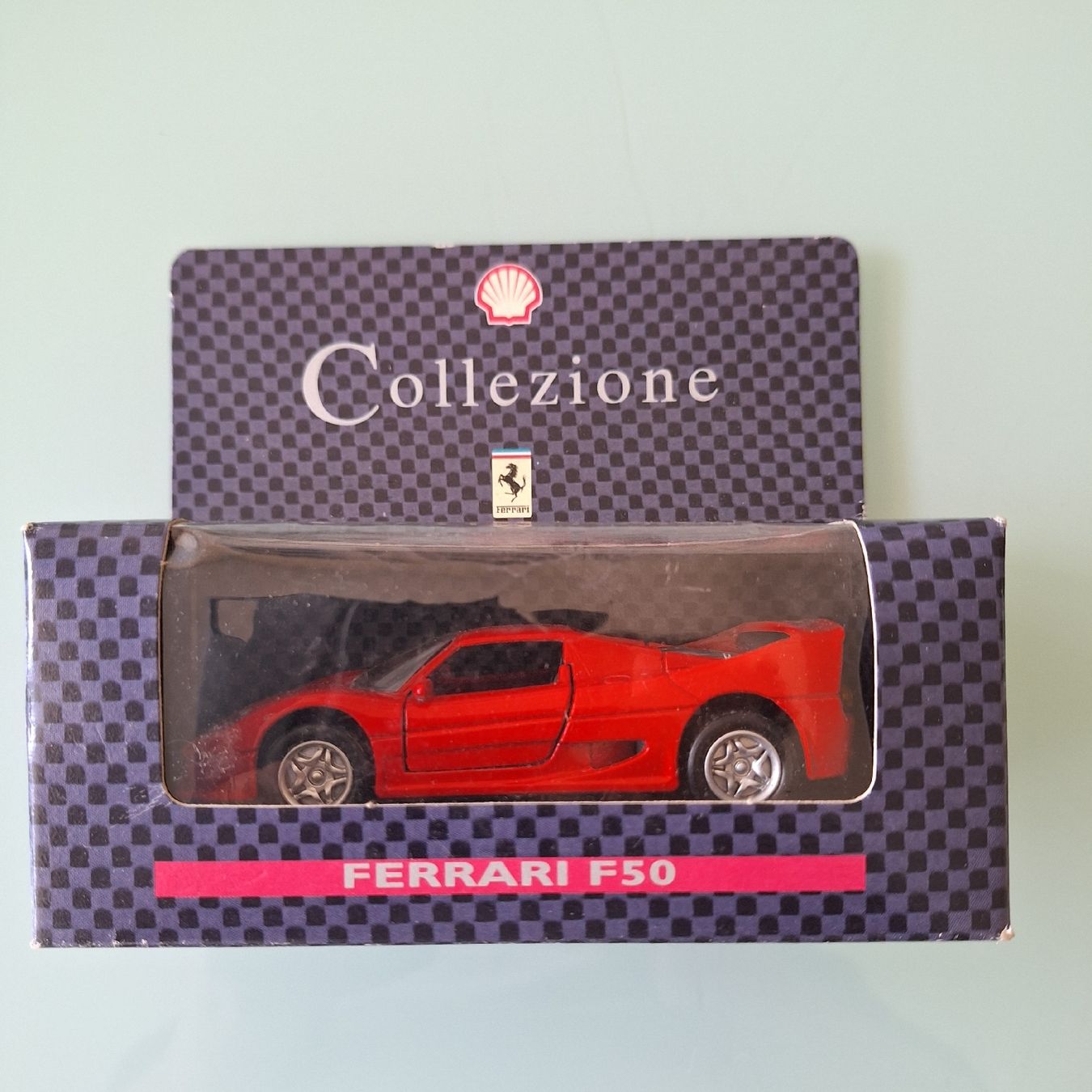 Ferrari Voitures modèles: Modellauto – Neuf avec emballage d'origine à Oftringen par pri_bv5y